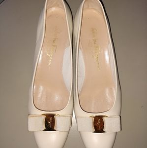 Salvatore Ferragamo Women's Signature Bow Pumps